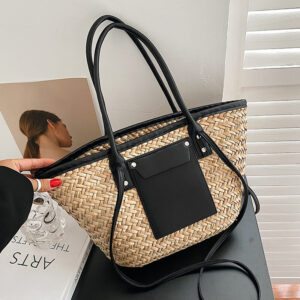Sac de plage noir en rotin tissé